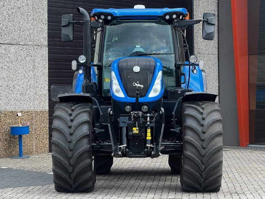 New Holland T7.270 Auto Command - Traktor: pilt 4 New Holland T7.270 Auto Command - Traktor: pilt 4
