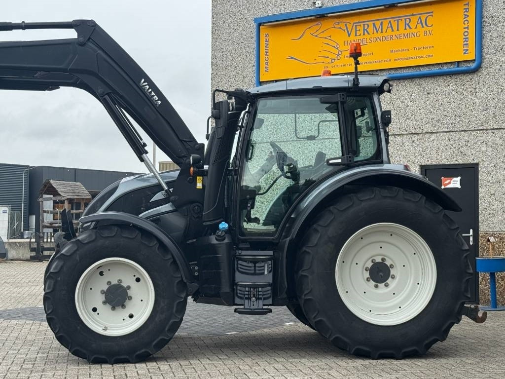 Valtra N174D, Frontlinkage + PTO, Frontloader, 3846 hours - Traktor: pilt 3 Valtra N174D, Frontlinkage + PTO, Frontloader, 3846 hours - Traktor: pilt 3