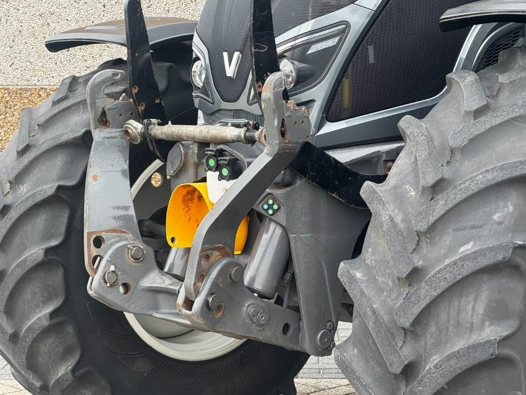 Valtra N174D, Frontlinkage + PTO, Frontloader, 3846 hours - Traktor: pilt 4 Valtra N174D, Frontlinkage + PTO, Frontloader, 3846 hours - Traktor: pilt 4