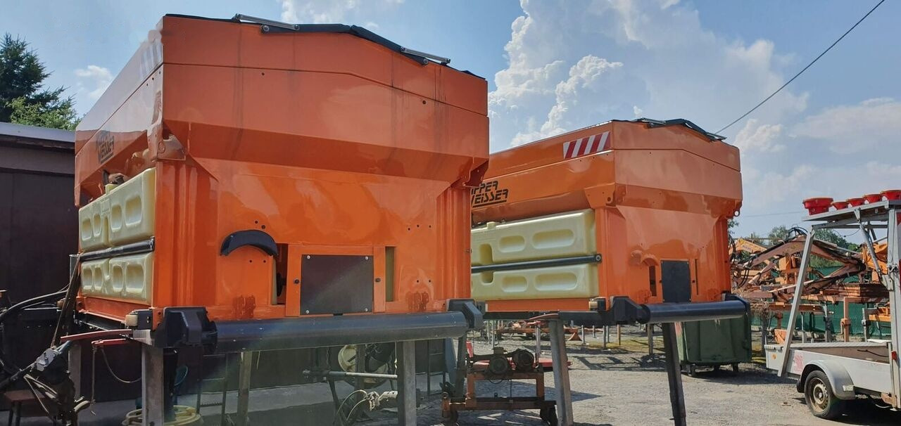 Küpper-Weisser IMSSN 7m3 - Liiva-/ Soolajaotur - Kommunaal-/ Erisõiduk: pilt 2 Küpper-Weisser IMSSN 7m3 - Liiva-/ Soolajaotur - Kommunaal-/ Erisõiduk: pilt 2