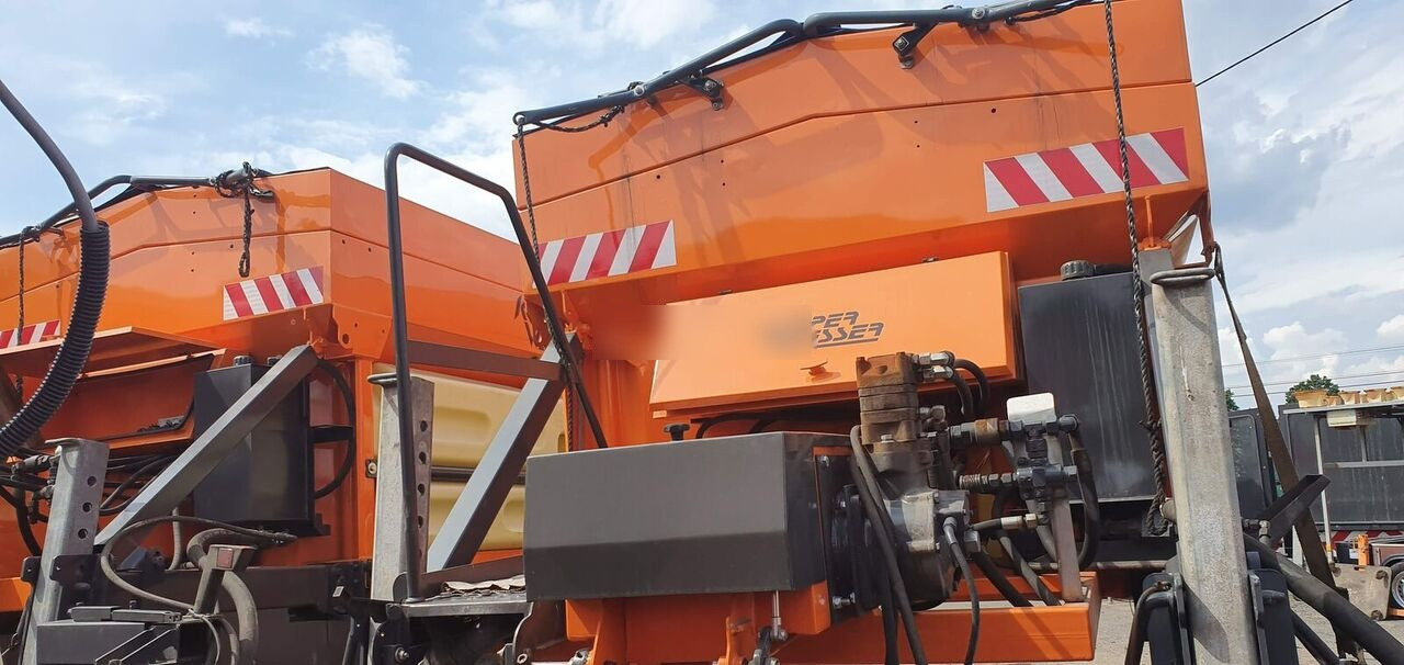 Küpper-Weisser IMSSN 7m3 - Liiva-/ Soolajaotur - Kommunaal-/ Erisõiduk: pilt 3 Küpper-Weisser IMSSN 7m3 - Liiva-/ Soolajaotur - Kommunaal-/ Erisõiduk: pilt 3