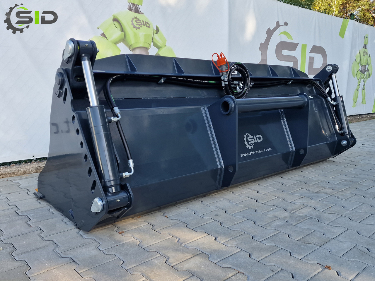 SID Klappschaufel 4in1 / Godet 4en1 multifonction / 4in1 multipurpose bucket 1,4 m - Laaduri kopp - Ehitusmasinad: pilt 3 SID Klappschaufel 4in1 / Godet 4en1 multifonction / 4in1 multipurpose bucket 1,4 m - Laaduri kopp - Ehitusmasinad: pilt 3