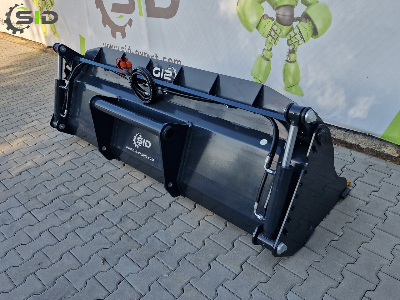 SID Klappschaufel 4in1 / Godet 4en1 multifonction / 4in1 multipurpose bucket 1,4 m - Laaduri kopp - Ehitusmasinad: pilt 5 SID Klappschaufel 4in1 / Godet 4en1 multifonction / 4in1 multipurpose bucket 1,4 m - Laaduri kopp - Ehitusmasinad: pilt 5