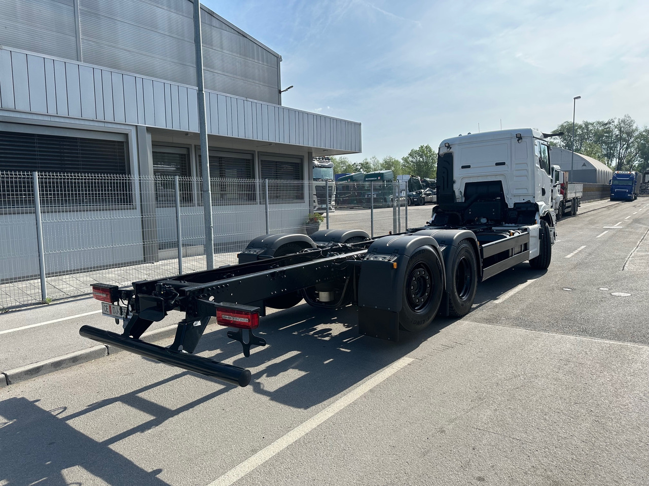 MAN TGS 26.520 6X2H-4 BL Hydrodrive - Kabiinišassiiga veoauto: pilt 4 MAN TGS 26.520 6X2H-4 BL Hydrodrive - Kabiinišassiiga veoauto: pilt 4