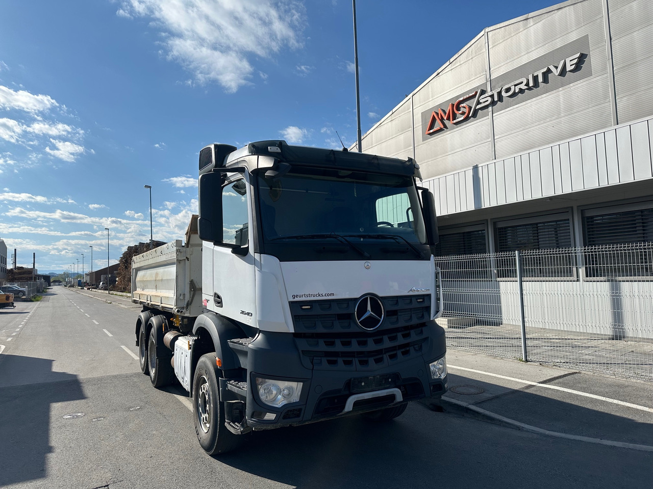 MERCEDES-BENZ Arocs 26.40 bordmatic Meiller - Kallurauto: pilt 1 MERCEDES-BENZ Arocs 26.40 bordmatic Meiller - Kallurauto: pilt 1