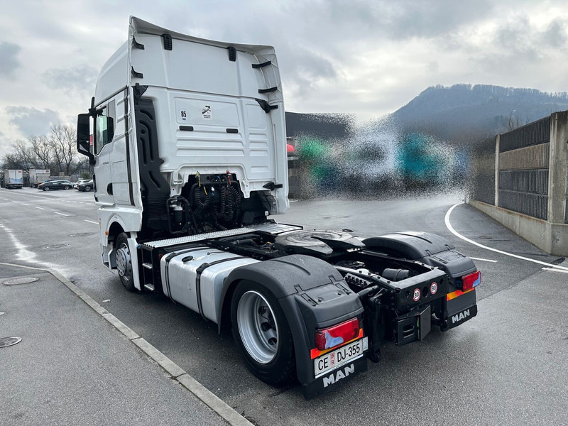 MAN TGX 18.510 4X2 LL SA Intarder Klima ACC - Sadulveok: pilt 4 MAN TGX 18.510 4X2 LL SA Intarder Klima ACC - Sadulveok: pilt 4