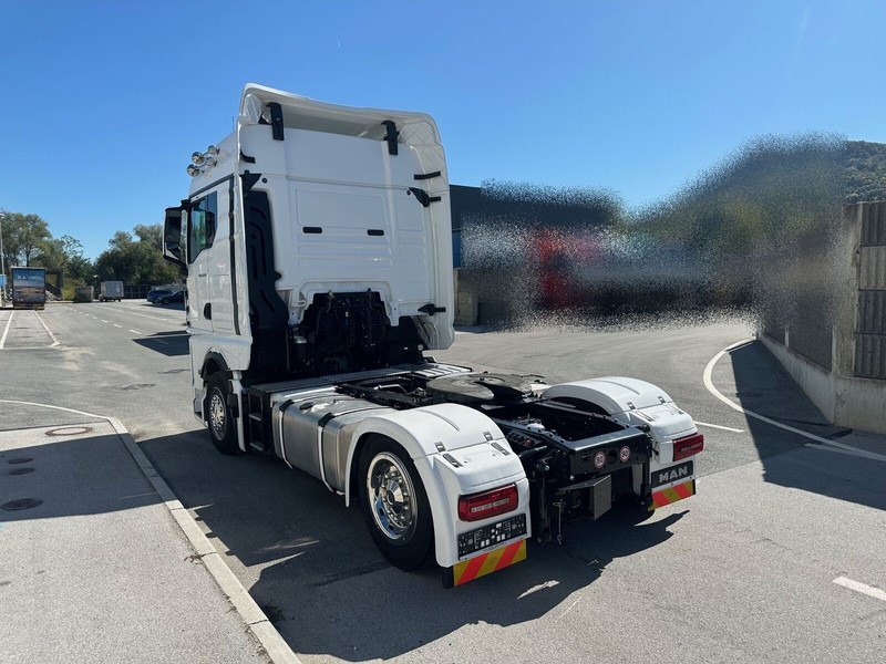 MAN TGX 18.520 LLS-U - Sadulveok: pilt 3 MAN TGX 18.520 LLS-U - Sadulveok: pilt 3