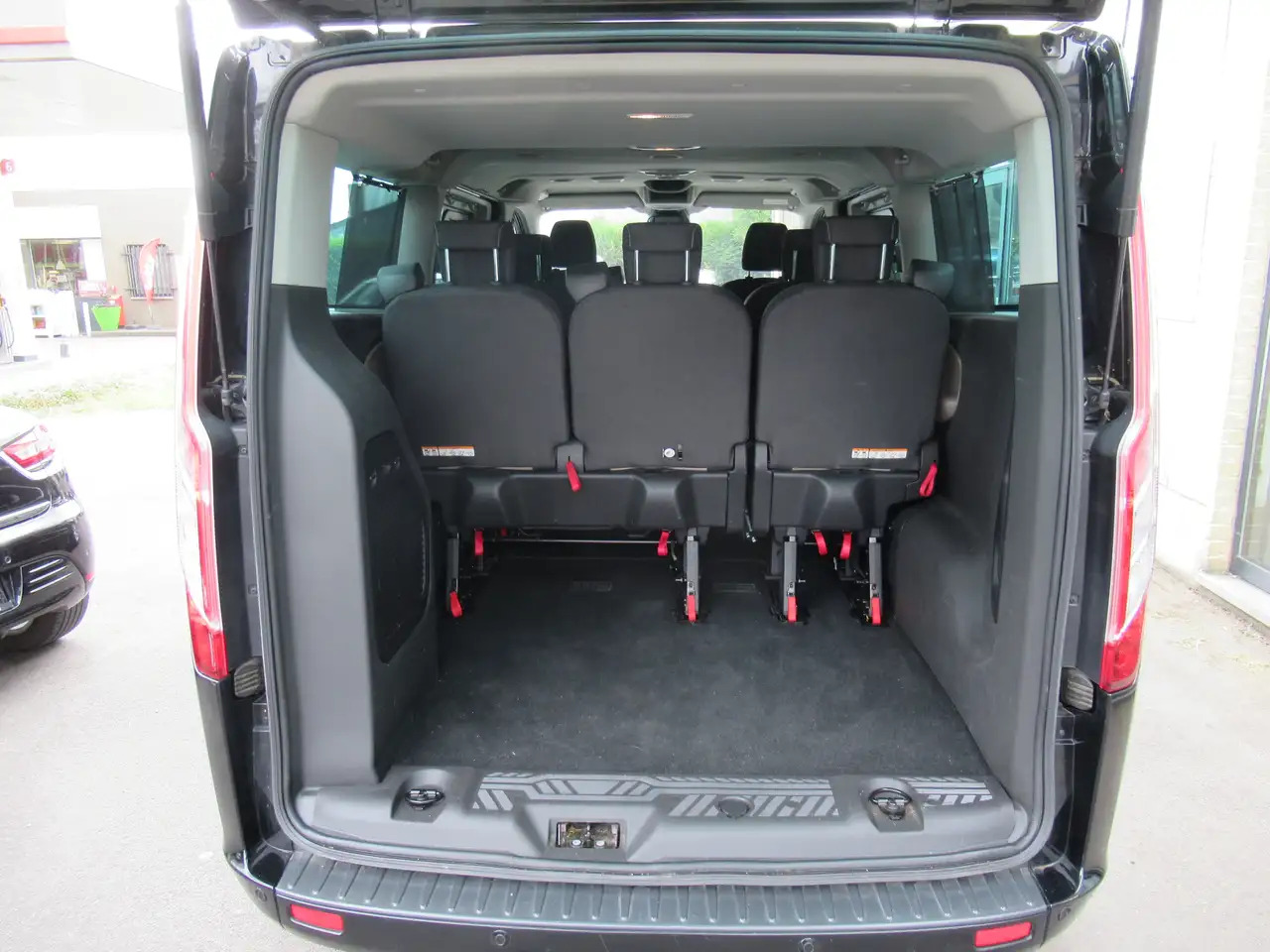Ford Tourneo Custom 2.0 TDCi L2H1 - Mikrobuss: pilt 5 Ford Tourneo Custom 2.0 TDCi L2H1 - Mikrobuss: pilt 5