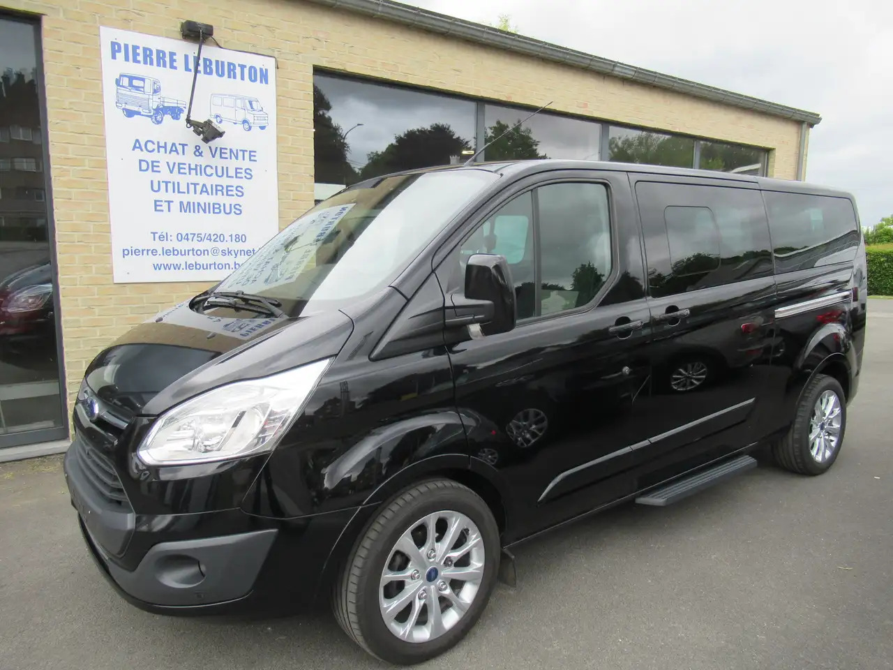 Ford Tourneo Custom 2.0 TDCi L2H1 - Mikrobuss: pilt 1 Ford Tourneo Custom 2.0 TDCi L2H1 - Mikrobuss: pilt 1