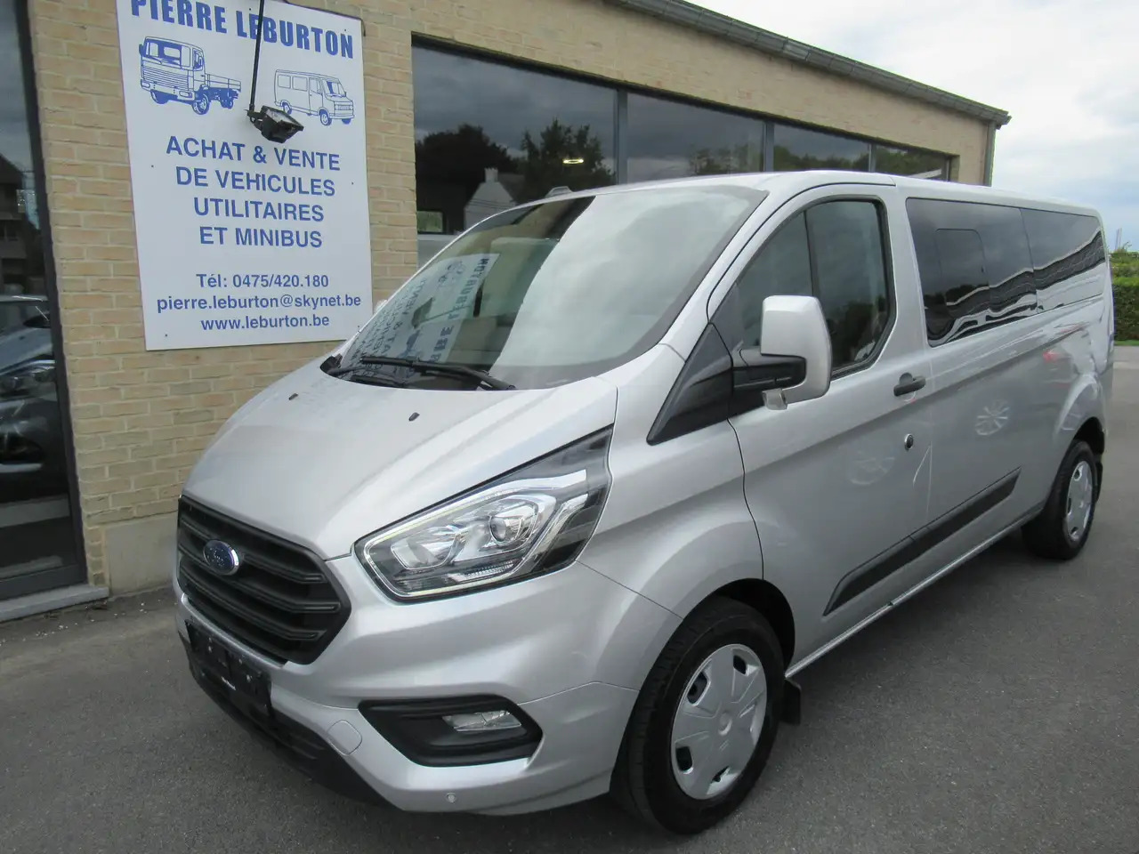 Ford Transit Custom 2.0 TDCi L2H1 Ambiente 23900€+TVA/BTW - Mikrobuss: pilt 1 Ford Transit Custom 2.0 TDCi L2H1 Ambiente 23900€+TVA/BTW - Mikrobuss: pilt 1