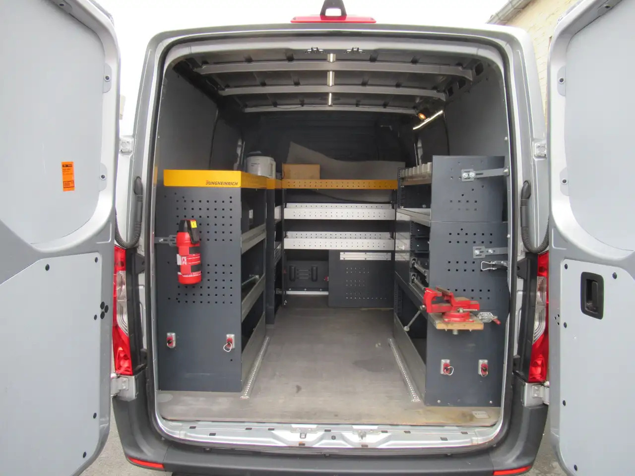 Mercedes-Benz Sprinter 2 PL, airco navi cruise cam 19800€+tva/btw - Kaubik: pilt 5 Mercedes-Benz Sprinter 2 PL, airco navi cruise cam 19800€+tva/btw - Kaubik: pilt 5