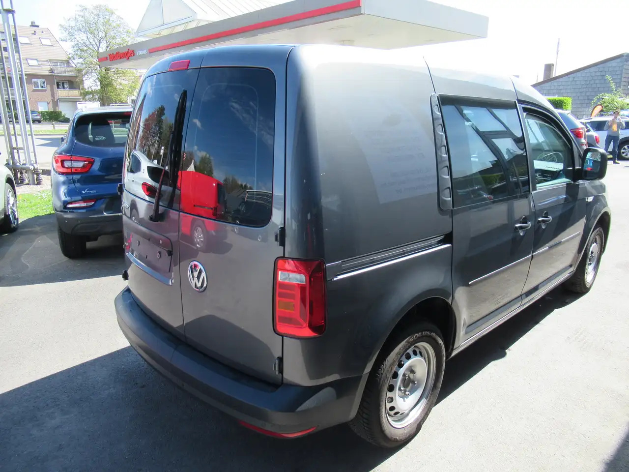 Volkswagen Caddy CLIM NAVI 2 PORTES LAT 11500€+TVA/BTW - Väike kaubik: pilt 2 Volkswagen Caddy CLIM NAVI 2 PORTES LAT 11500€+TVA/BTW - Väike kaubik: pilt 2