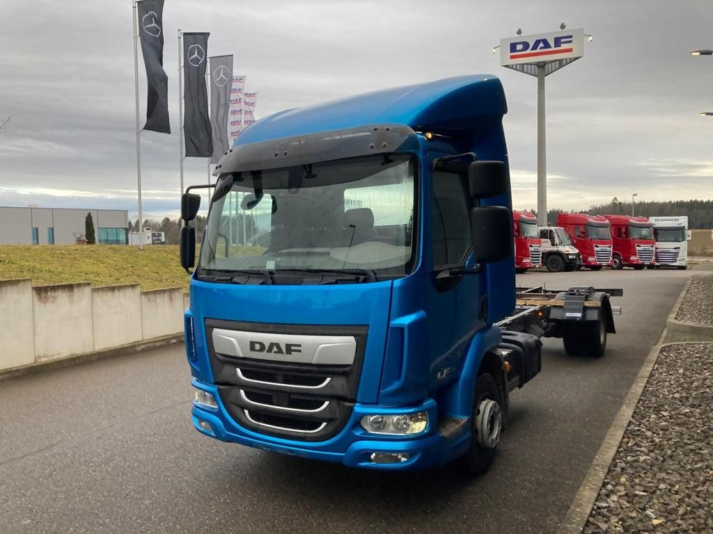 DAF LF 210 FA Standheizung / 5.00m Rd / 7.490kg - Kabiinišassiiga veoauto: pilt 4 DAF LF 210 FA Standheizung / 5.00m Rd / 7.490kg - Kabiinišassiiga veoauto: pilt 4