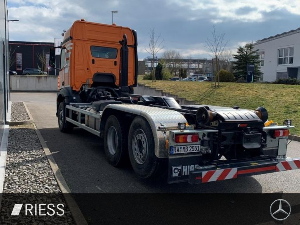 Mercedes-Benz Arocs 2551 L Abrollkipper mit HAD, gelenkter lif - Veoauto: pilt 4 Mercedes-Benz Arocs 2551 L Abrollkipper mit HAD, gelenkter lif - Veoauto: pilt 4