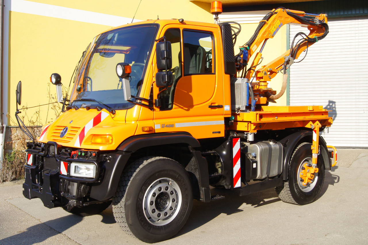 Unimog Unimog U 400/Hydrostat/Mähtür +MULAG MHU 800 - Kommunaal-/ Erisõiduk: pilt 2 Unimog Unimog U 400/Hydrostat/Mähtür +MULAG MHU 800 - Kommunaal-/ Erisõiduk: pilt 2