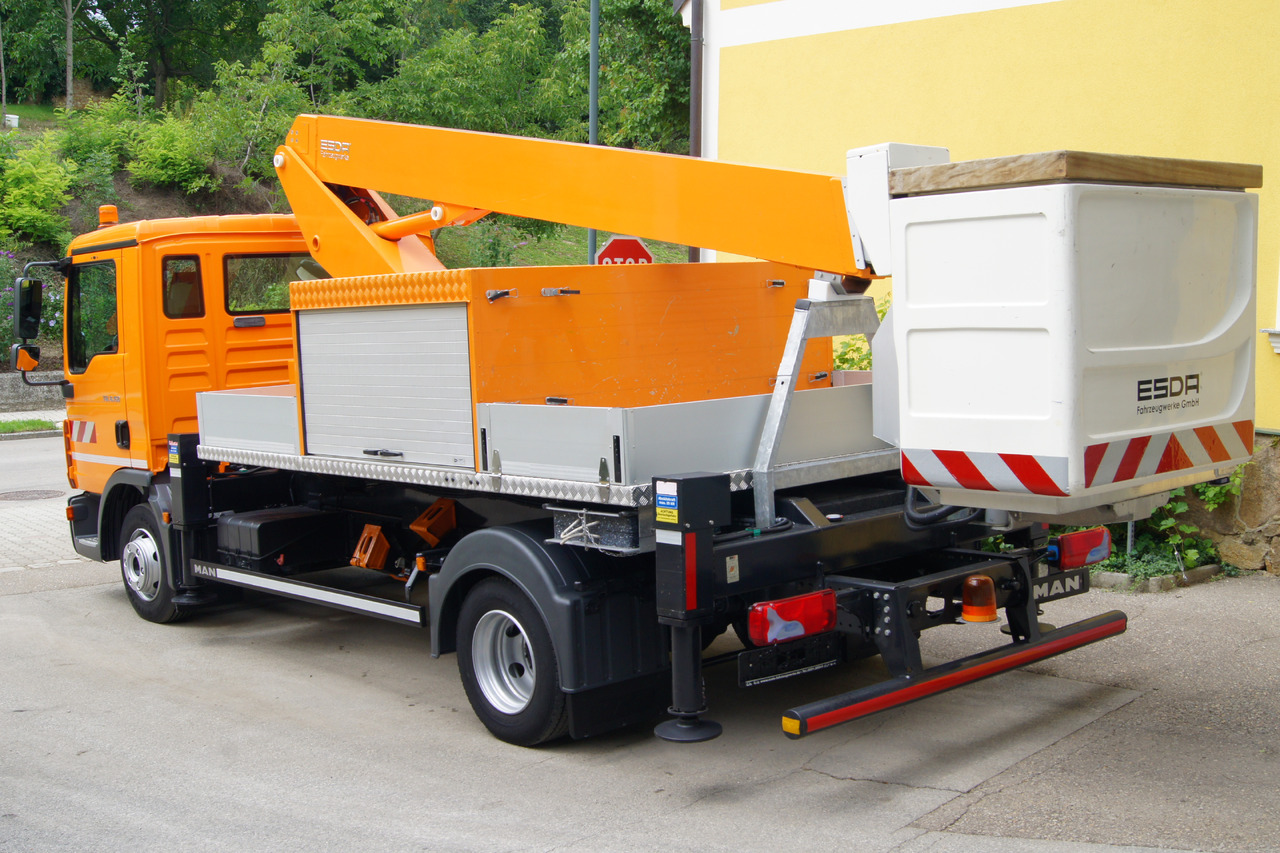 MAN TGL 8.150/TÜV/ESDA 21,5m Hubarbeitsbühne/Steiger/EURO 5 - Veoautolt tõusev platvorm: pilt 5 MAN TGL 8.150/TÜV/ESDA 21,5m Hubarbeitsbühne/Steiger/EURO 5 - Veoautolt tõusev platvorm: pilt 5