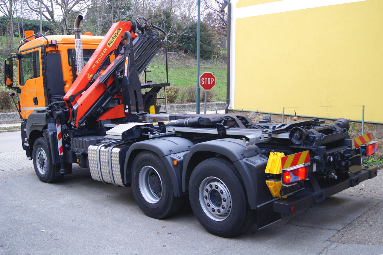 MAN TGS 28.400 BL 6x4-4/PK 12002 D/PALIFT/Winterdienst/Streuer/Pflug - Kallurauto, Kraanaga veoauto: pilt 3 MAN TGS 28.400 BL 6x4-4/PK 12002 D/PALIFT/Winterdienst/Streuer/Pflug - Kallurauto, Kraanaga veoauto: pilt 3