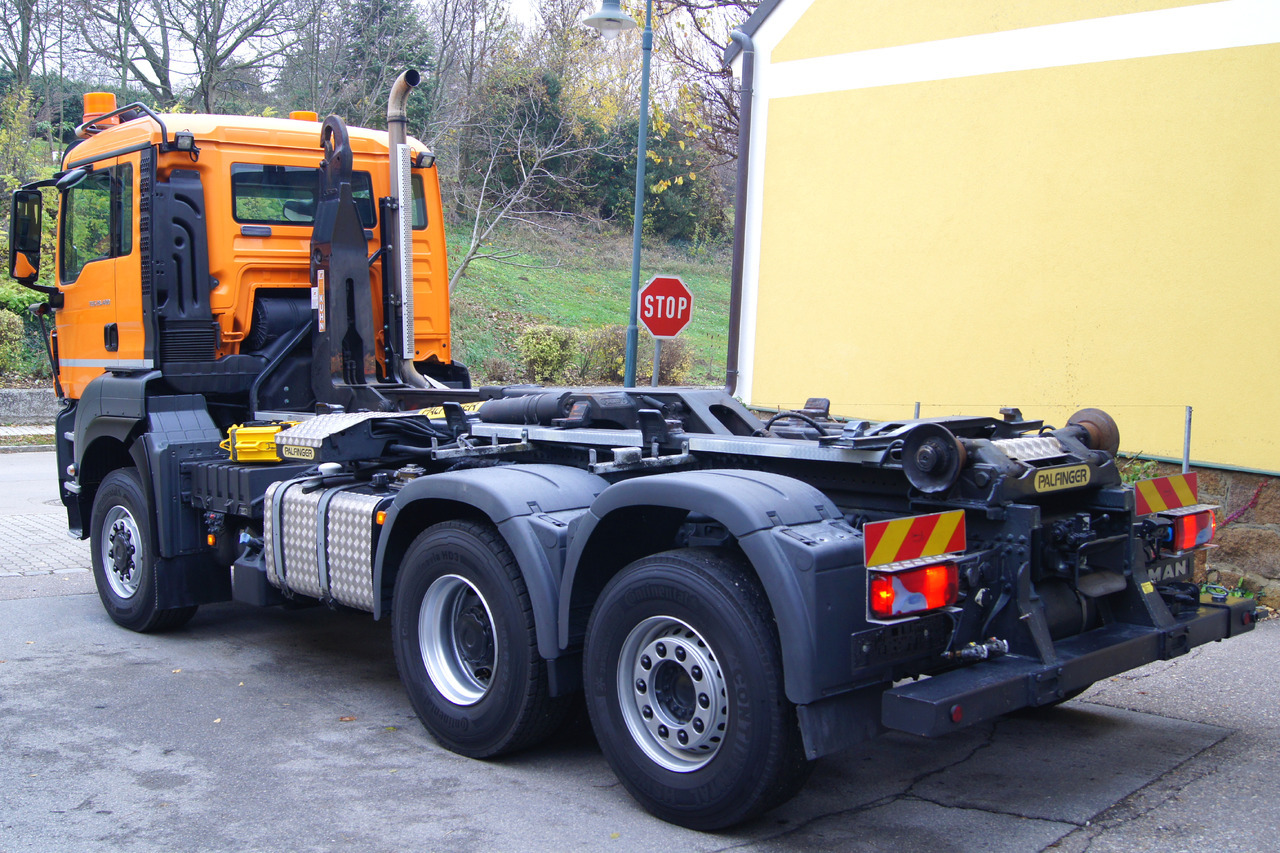 MAN TGS 28.400 BL 6x4-4/TÜV/PALIFT/Winterdienst/Salzstreuer/Streuer/Schneepflug - Kallurauto: pilt 5 MAN TGS 28.400 BL 6x4-4/TÜV/PALIFT/Winterdienst/Salzstreuer/Streuer/Schneepflug - Kallurauto: pilt 5