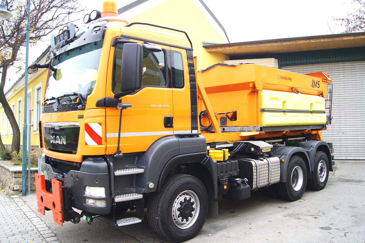 MAN TGS 28.400 BL 6x4-4/TÜV/PALIFT/Winterdienst/Salzstreuer/Streuer/Schneepflug - Konkstõstukiga veoauto: pilt 3 MAN TGS 28.400 BL 6x4-4/TÜV/PALIFT/Winterdienst/Salzstreuer/Streuer/Schneepflug - Konkstõstukiga veoauto: pilt 3