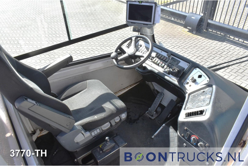 Terberg YT222 4x2 | TERMINAL TRUCK * NL KENTEKEN - Sadulveok: pilt 2 Terberg YT222 4x2 | TERMINAL TRUCK * NL KENTEKEN - Sadulveok: pilt 2