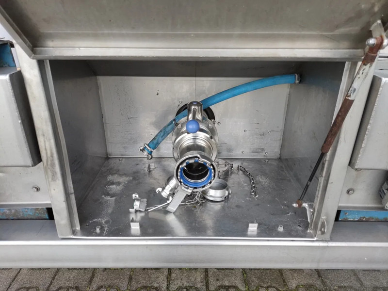 Burg 34000 liter tankoplegger - Tsistern poolhaagis: pilt 5 Burg 34000 liter tankoplegger - Tsistern poolhaagis: pilt 5