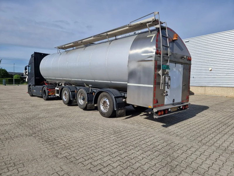 G.magyar 36000 liter geïsoleerde intra / melk tankoplegger met VSE Besturing en pomp - Tsistern poolhaagis: pilt 2 G.magyar 36000 liter geïsoleerde intra / melk tankoplegger met VSE Besturing en pomp - Tsistern poolhaagis: pilt 2