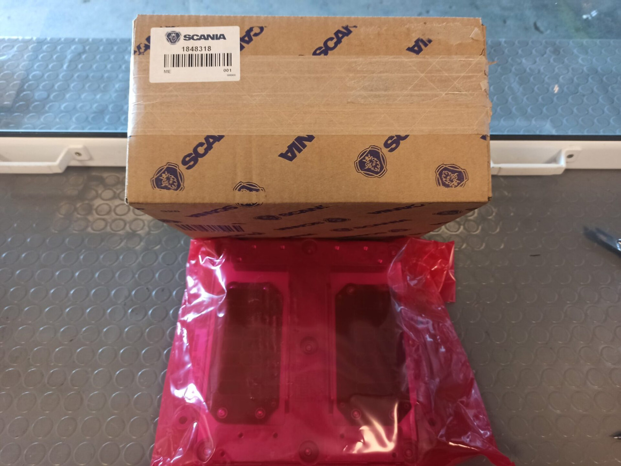 SCANIA ECU EMS - 1848318 - Mootori juhtimisseade - Veoauto: pilt 1 SCANIA ECU EMS - 1848318 - Mootori juhtimisseade - Veoauto: pilt 1