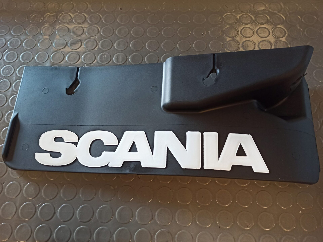 SCANIA MUDFLAP - 1361760 - Poritiib - Veoauto: pilt 1 SCANIA MUDFLAP - 1361760 - Poritiib - Veoauto: pilt 1
