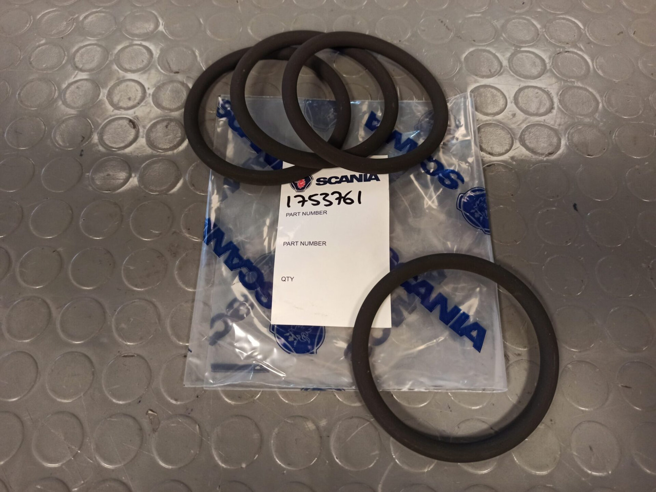 SCANIA O-RING 1753761 - Kolvid/ Rõngad/ Puksid - Veoauto: pilt 1 SCANIA O-RING 1753761 - Kolvid/ Rõngad/ Puksid - Veoauto: pilt 1