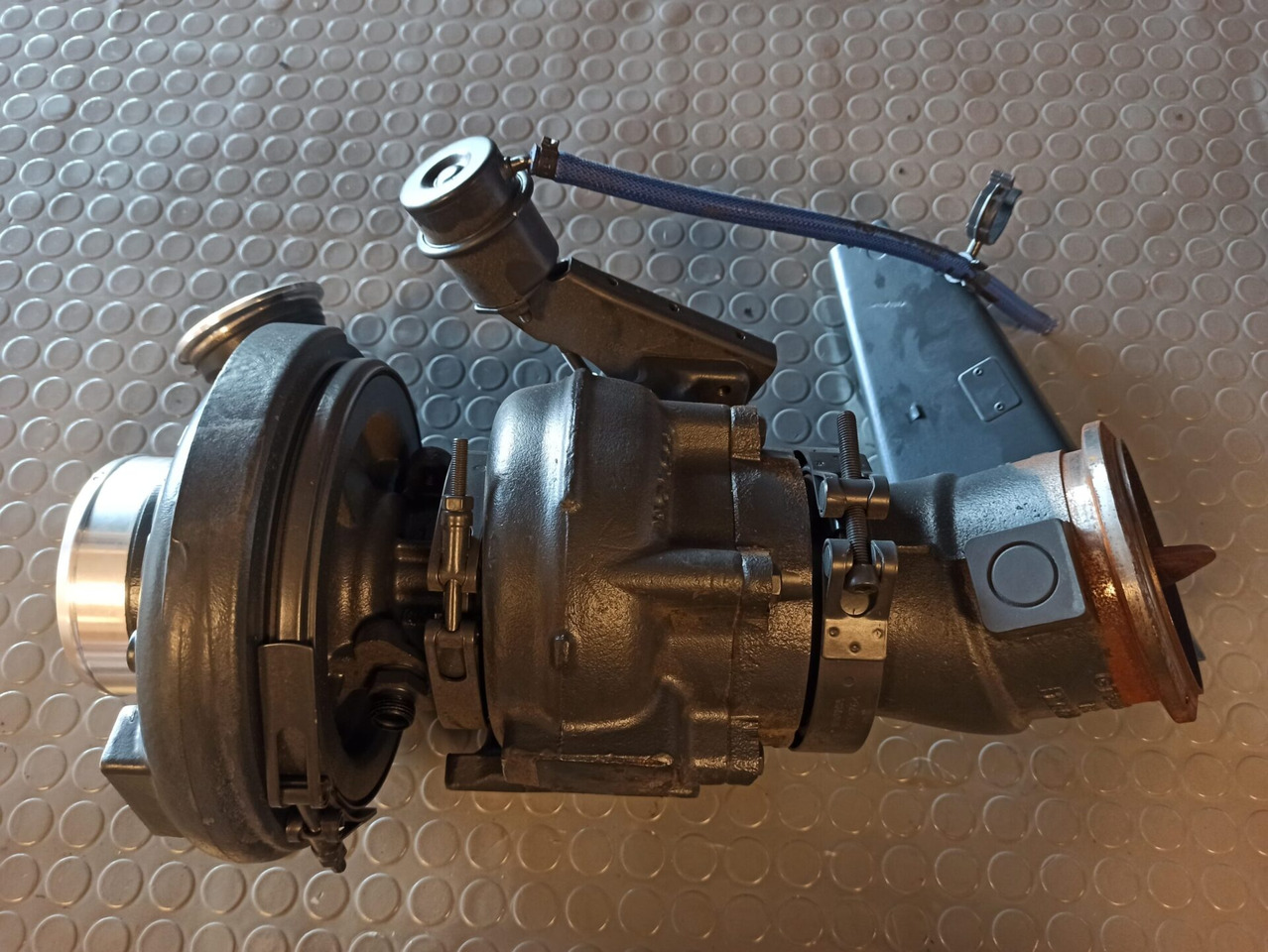 SCANIA TURBOCHARGER - 2126714 - Turbo - Veoauto: pilt 1 SCANIA TURBOCHARGER - 2126714 - Turbo - Veoauto: pilt 1