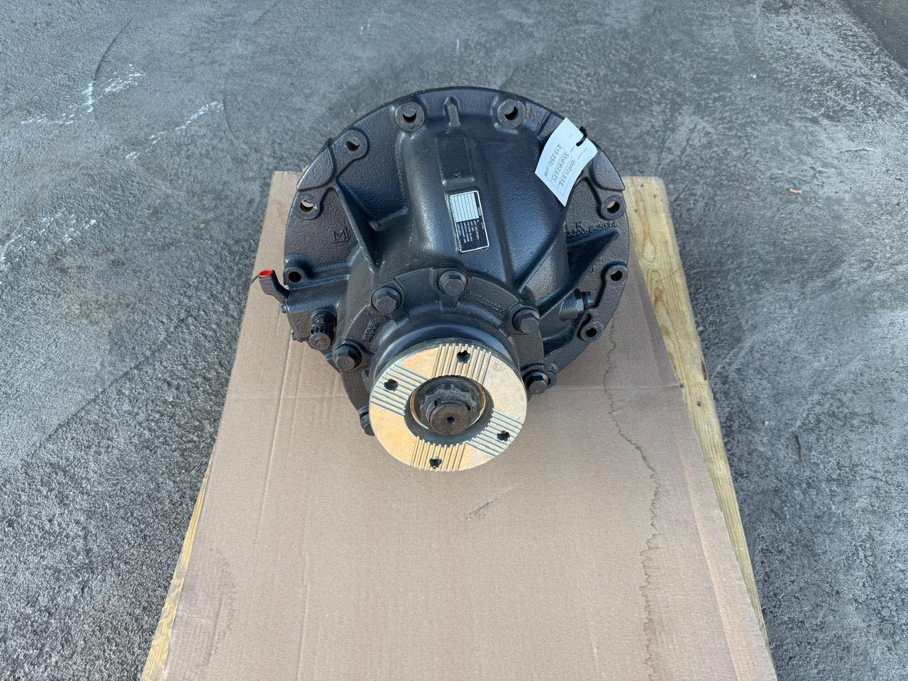 VOLVO Differential Groups 20701332 / 20487379 - Telg ja varuosad - Veoauto: pilt 1 VOLVO Differential Groups 20701332 / 20487379 - Telg ja varuosad - Veoauto: pilt 1