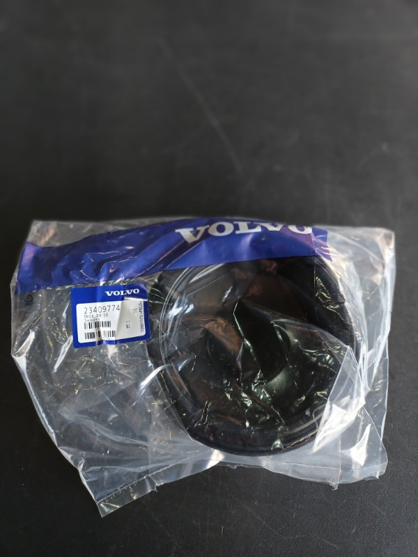 VOLVO HUB COVER - 23409774 - Telg ja varuosad - Veoauto: pilt 1 VOLVO HUB COVER - 23409774 - Telg ja varuosad - Veoauto: pilt 1
