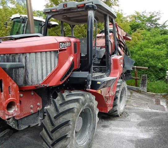 DITCH WITCH RT125 - Kraavikaevamismasin: pilt 3 DITCH WITCH RT125 - Kraavikaevamismasin: pilt 3