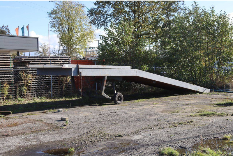 AP - Platvormhaagis/ Madelhaagis: pilt 1 AP - Platvormhaagis/ Madelhaagis: pilt 1