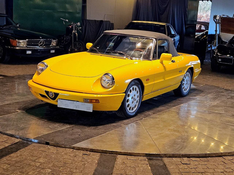 Alfa Romeo Spider (serie 4) _ 2000 - Sedaan: pilt 1 Alfa Romeo Spider (serie 4) _ 2000 - Sedaan: pilt 1