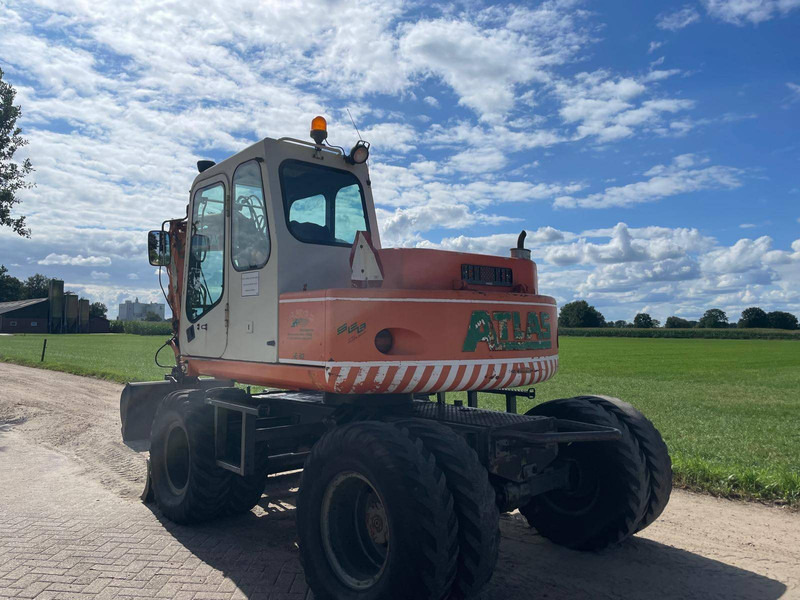 Atlas 1104 - Rataslaadur: pilt 3 Atlas 1104 - Rataslaadur: pilt 3