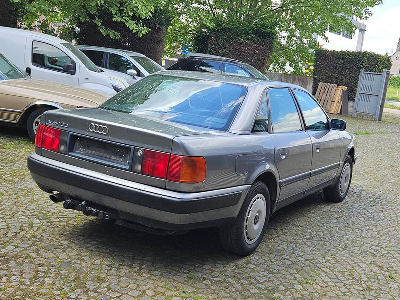 Audi 100 2.4D - Sedaan: pilt 2 Audi 100 2.4D - Sedaan: pilt 2
