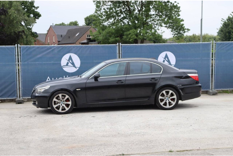 BMW 5 Serie 530i - Sedaan: pilt 1 BMW 5 Serie 530i - Sedaan: pilt 1