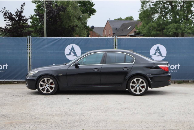 BMW 5 Serie 530i - Sedaan: pilt 2 BMW 5 Serie 530i - Sedaan: pilt 2