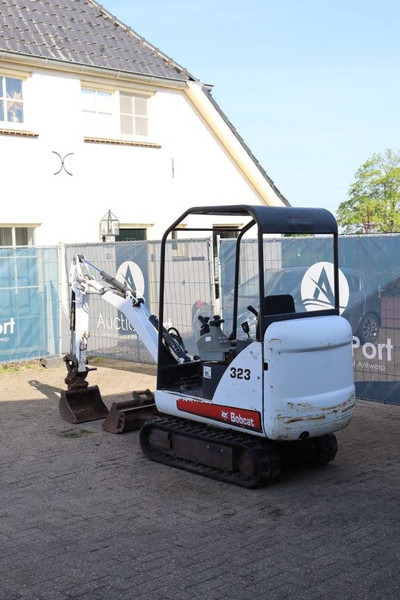 Bobcat 323 - Miniekskavaator: pilt 3 Bobcat 323 - Miniekskavaator: pilt 3
