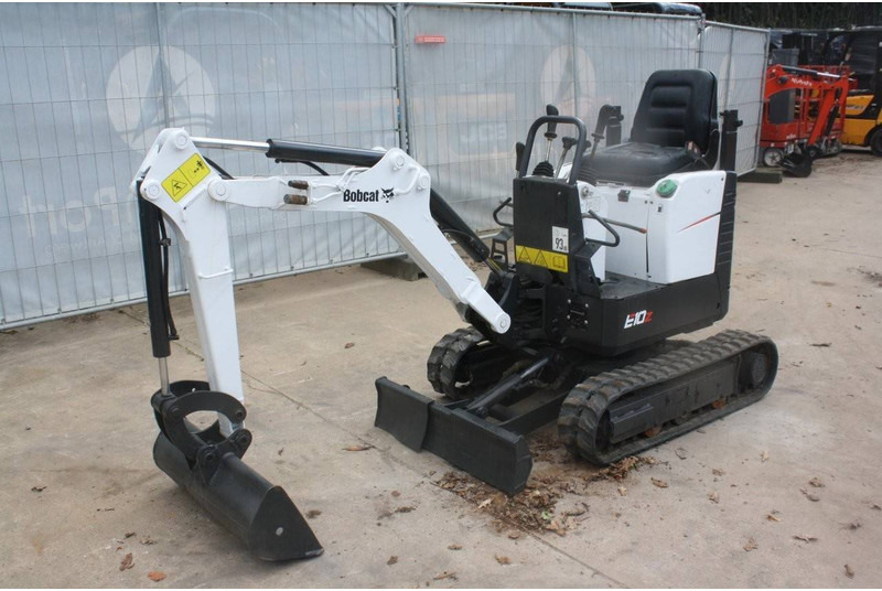 Bobcat E08 - Miniekskavaator: pilt 1 Bobcat E08 - Miniekskavaator: pilt 1