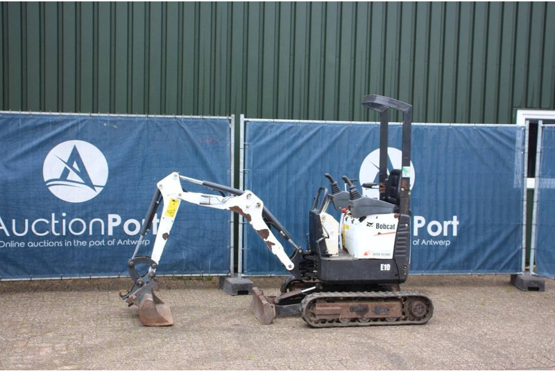 Bobcat E10 AAEM - Miniekskavaator: pilt 1 Bobcat E10 AAEM - Miniekskavaator: pilt 1