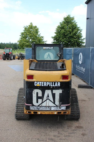 Caterpillar 247B - Roomiklaadur: pilt 4 Caterpillar 247B - Roomiklaadur: pilt 4