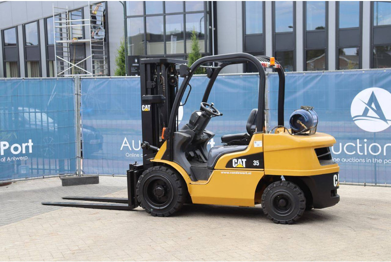 Caterpillar GP35N - Gaasitõstuk: pilt 3 Caterpillar GP35N - Gaasitõstuk: pilt 3
