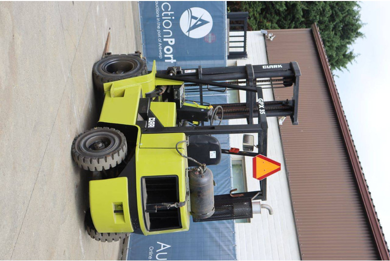Clark GPX 35 LPG - Gaasitõstuk: pilt 4 Clark GPX 35 LPG - Gaasitõstuk: pilt 4