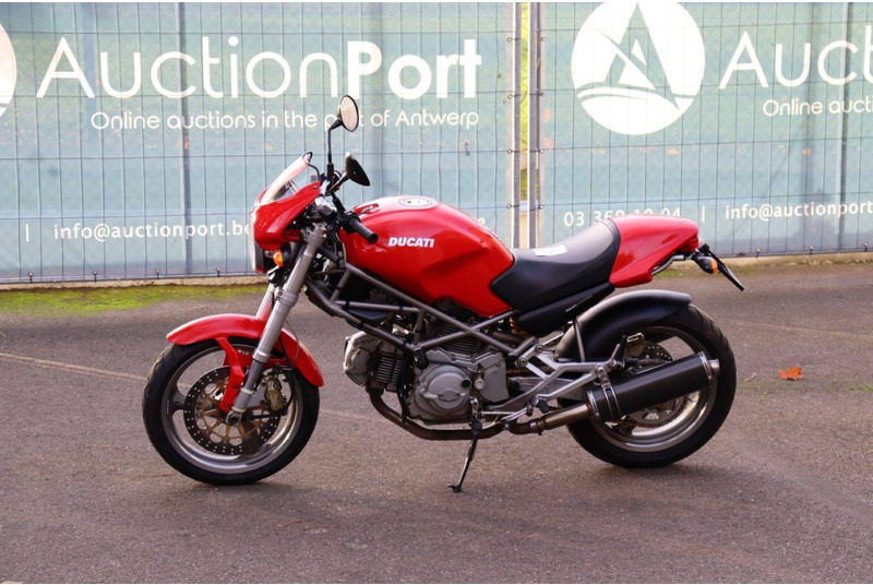 Ducati Monster 600 - Mootorratas: pilt 1 Ducati Monster 600 - Mootorratas: pilt 1