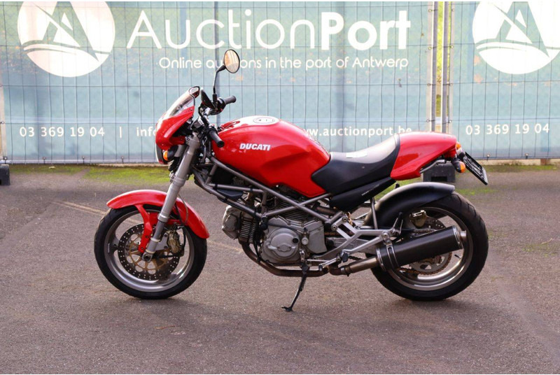 Ducati Monster 600 - Mootorratas: pilt 2 Ducati Monster 600 - Mootorratas: pilt 2