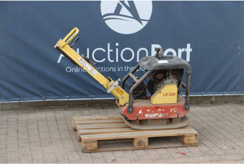Dynapac LG 200 - Vibraatorplaat: pilt 1 Dynapac LG 200 - Vibraatorplaat: pilt 1