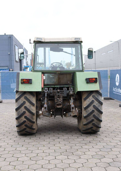 Fendt Favorit 612 LSA E - Traktor: pilt 5 Fendt Favorit 612 LSA E - Traktor: pilt 5