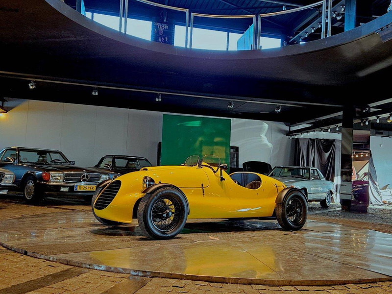 Ferrari Vintage Racer Ferrari-hommage Triumph - Sedaan: pilt 2 Ferrari Vintage Racer Ferrari-hommage Triumph - Sedaan: pilt 2